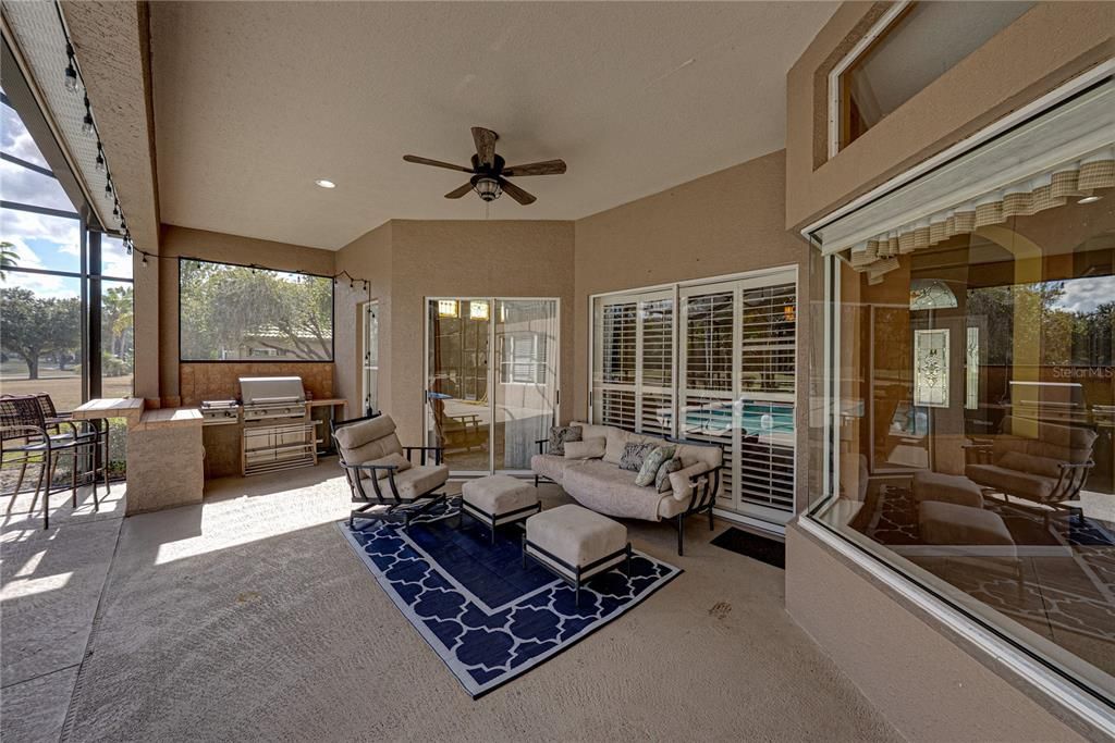 For Rent: $3,200 (3 beds, 3 baths, 2569 Square Feet)