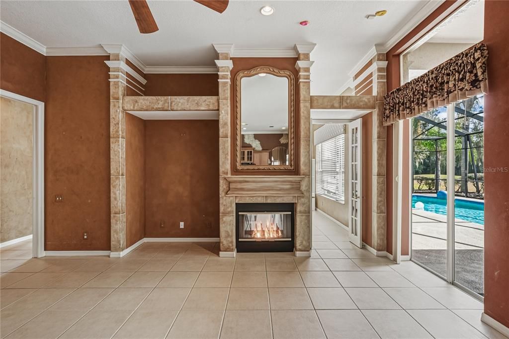 For Rent: $3,200 (3 beds, 3 baths, 2569 Square Feet)