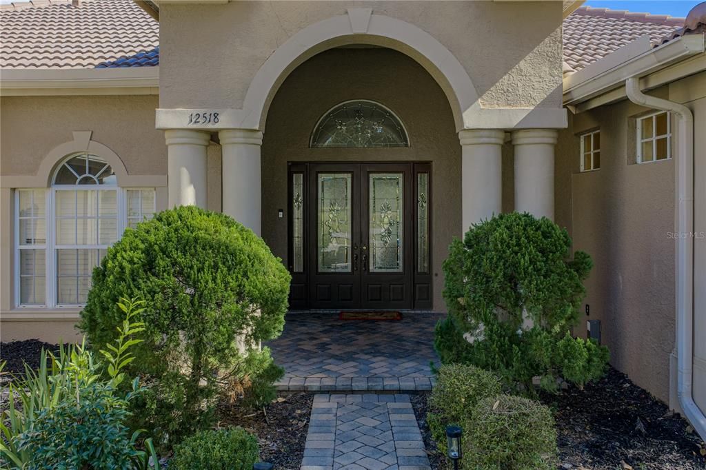 For Rent: $3,200 (3 beds, 3 baths, 2569 Square Feet)