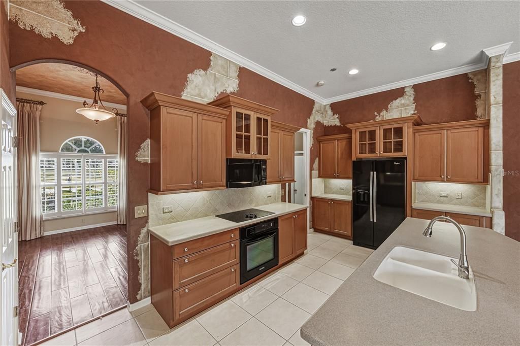 For Rent: $3,200 (3 beds, 3 baths, 2569 Square Feet)