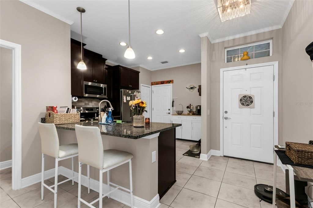 For Sale: $320,000 (2 beds, 2 baths, 1624 Square Feet)