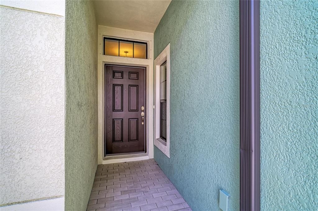 For Sale: $350,000 (2 beds, 2 baths, 1612 Square Feet)
