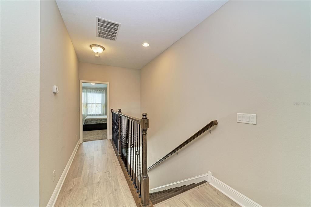 For Sale: $350,000 (2 beds, 2 baths, 1612 Square Feet)