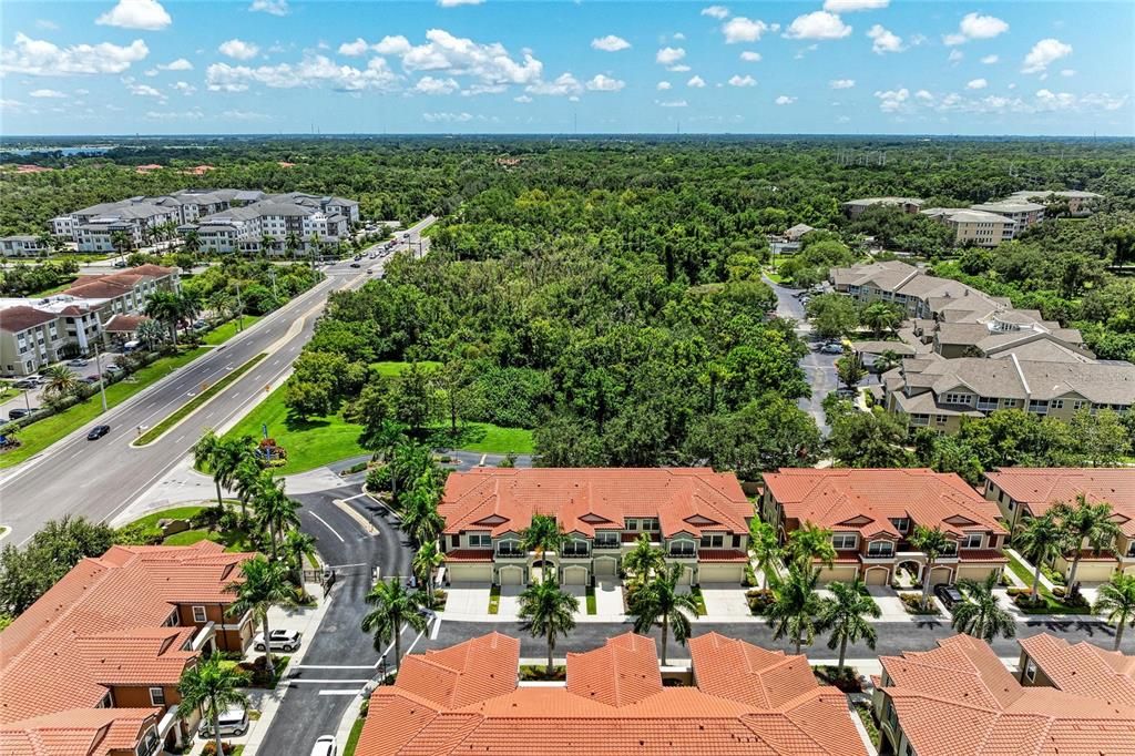 For Sale: $350,000 (2 beds, 2 baths, 1612 Square Feet)