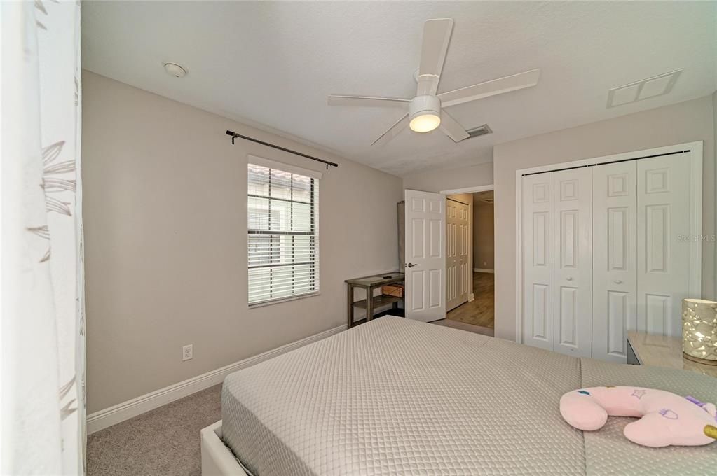 For Sale: $350,000 (2 beds, 2 baths, 1612 Square Feet)