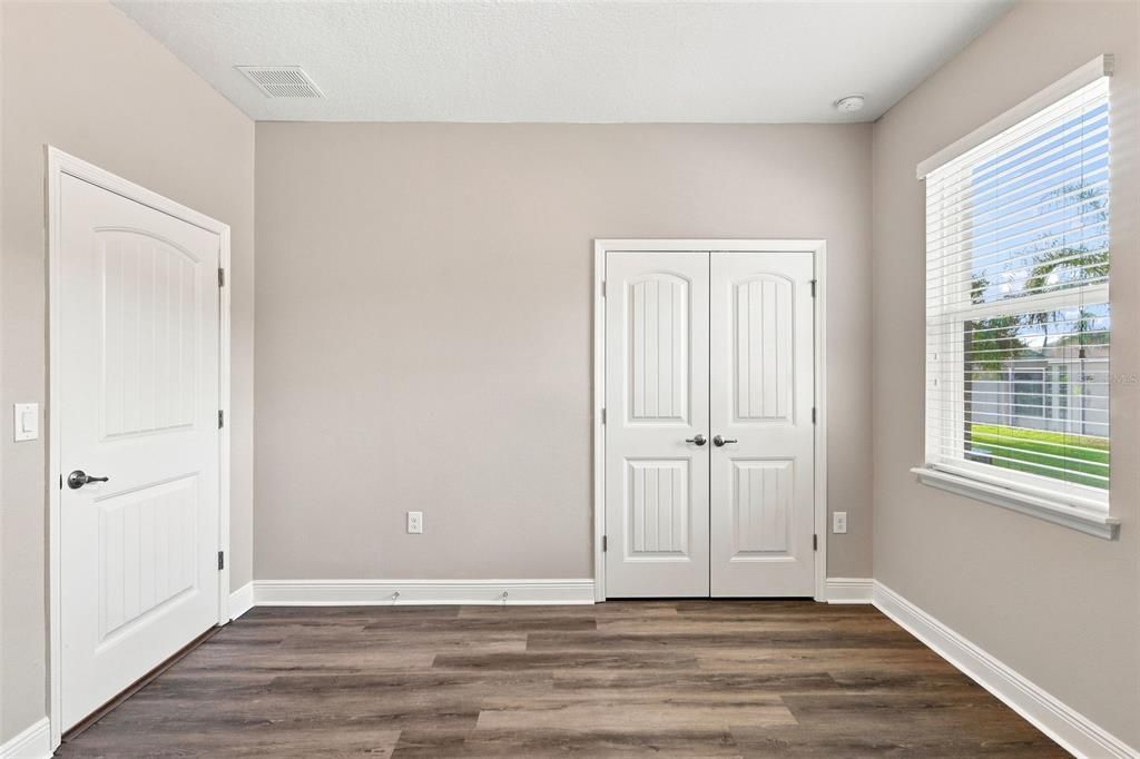 For Sale: $384,900 (3 beds, 2 baths, 2059 Square Feet)