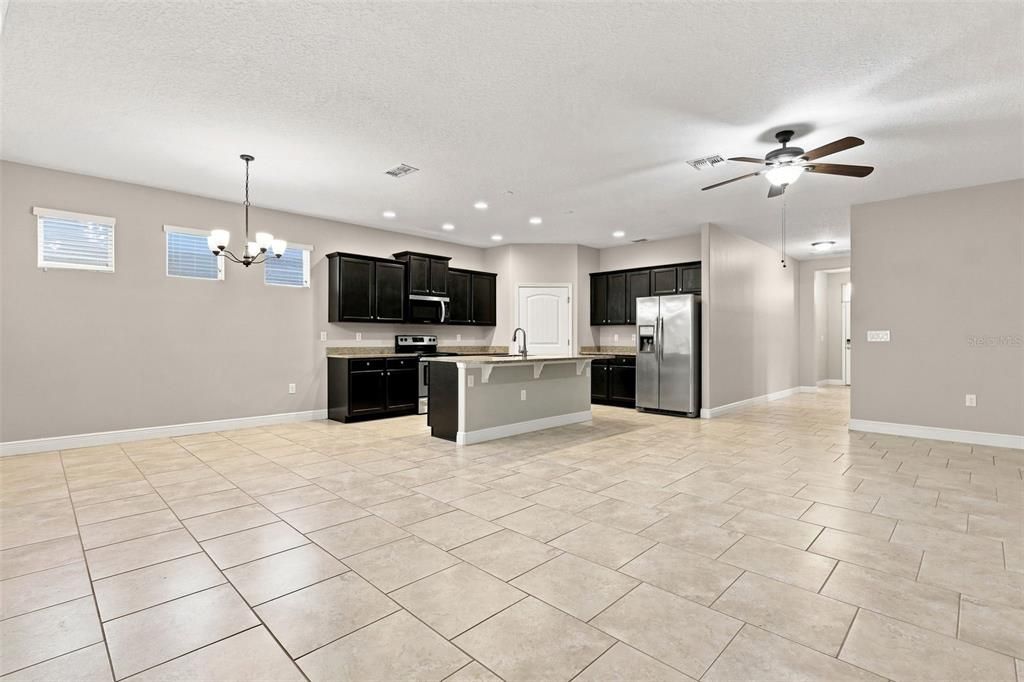 For Sale: $384,900 (3 beds, 2 baths, 2059 Square Feet)