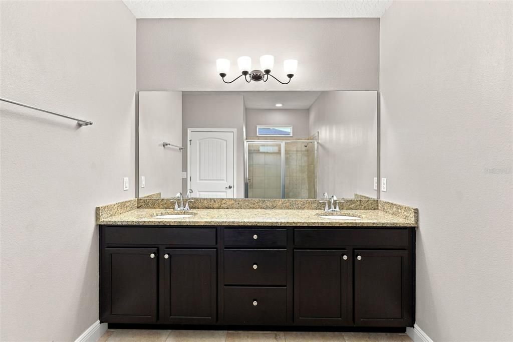 For Sale: $384,900 (3 beds, 2 baths, 2059 Square Feet)