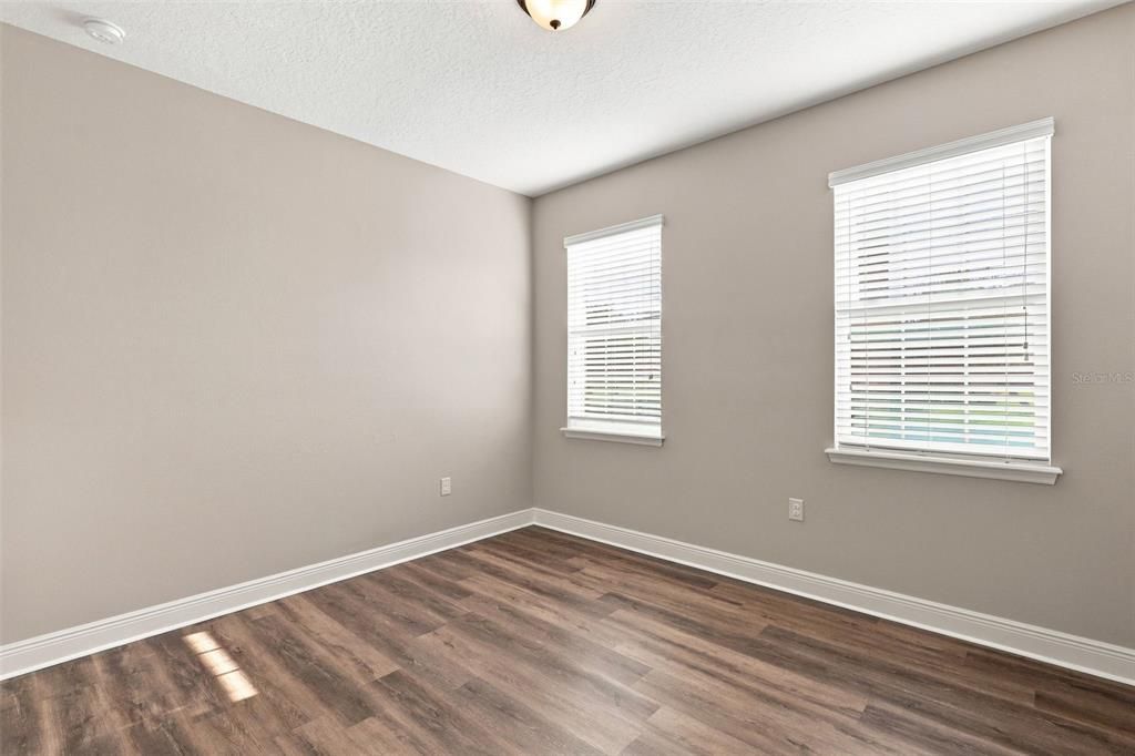 For Sale: $384,900 (3 beds, 2 baths, 2059 Square Feet)