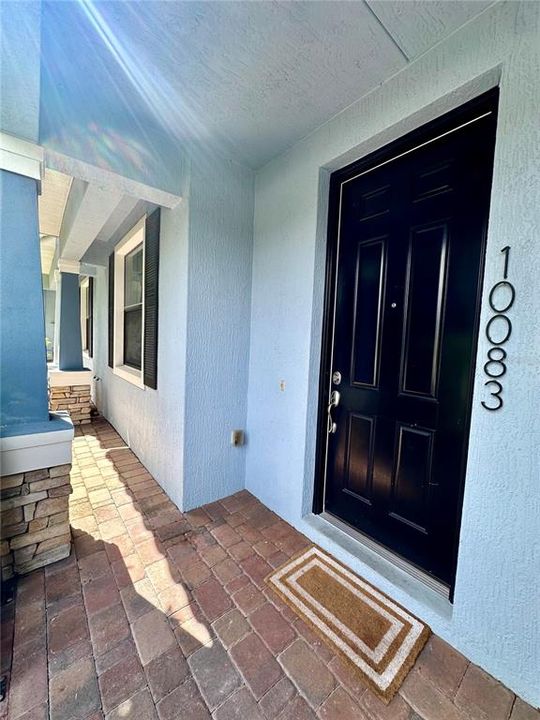 For Sale: $370,000 (2 beds, 2 baths, 1639 Square Feet)