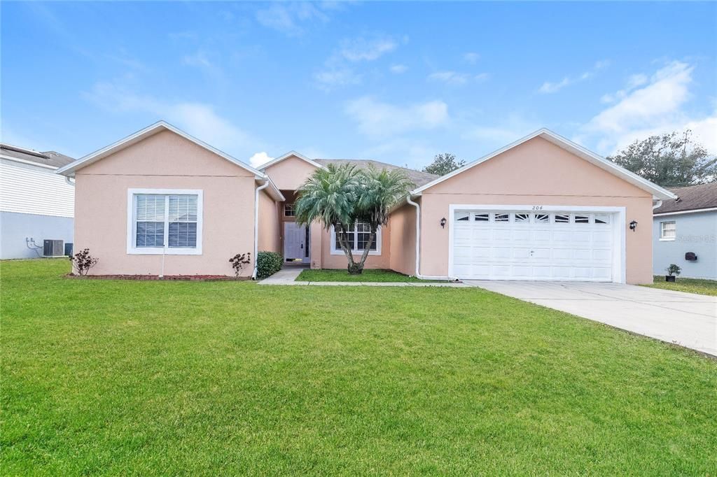 For Sale: $385,000 (4 beds, 3 baths, 2384 Square Feet)
