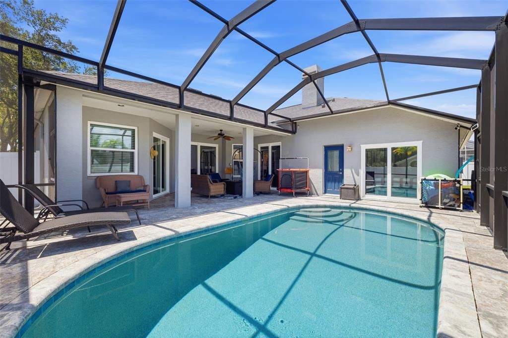 For Sale: $525,000 (4 beds, 2 baths, 2112 Square Feet)