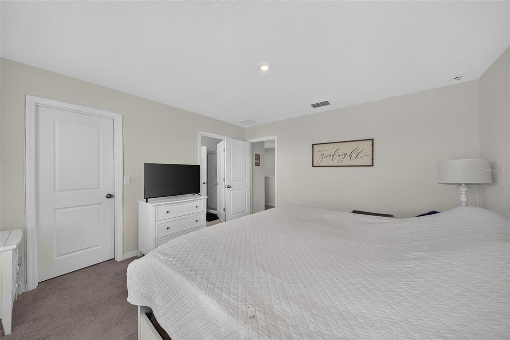 For Sale: $370,000 (4 beds, 2 baths, 2168 Square Feet)
