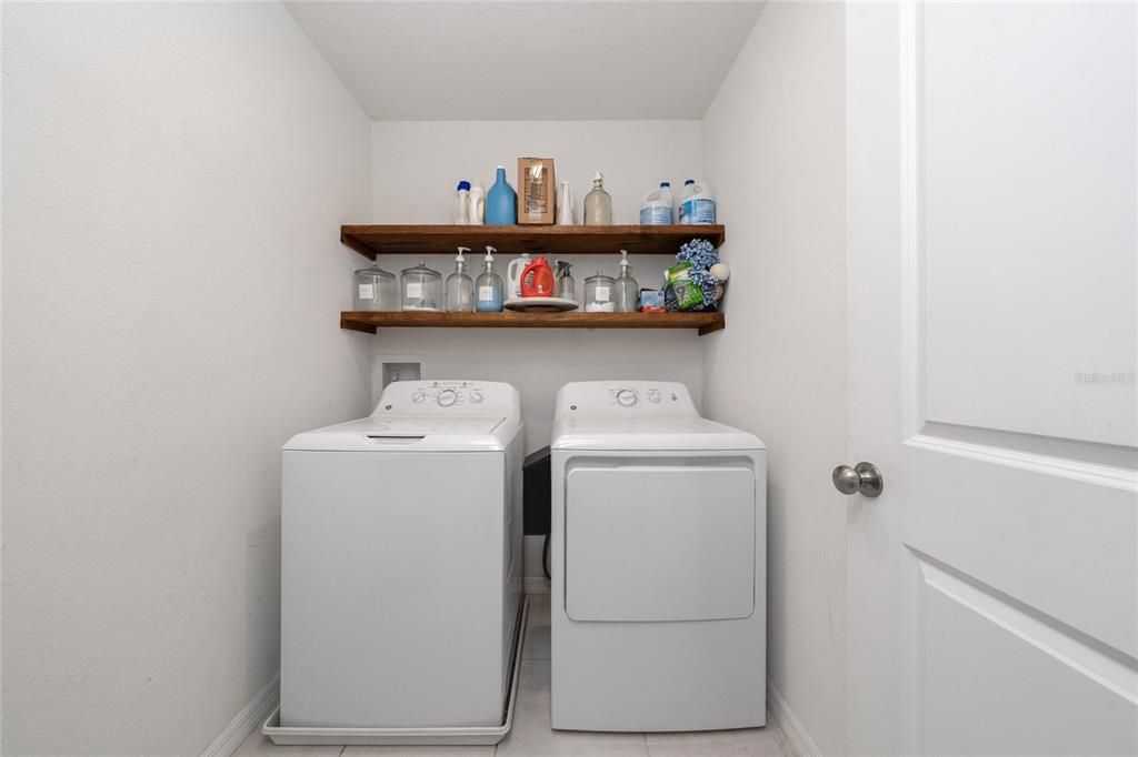 For Sale: $370,000 (4 beds, 2 baths, 2168 Square Feet)