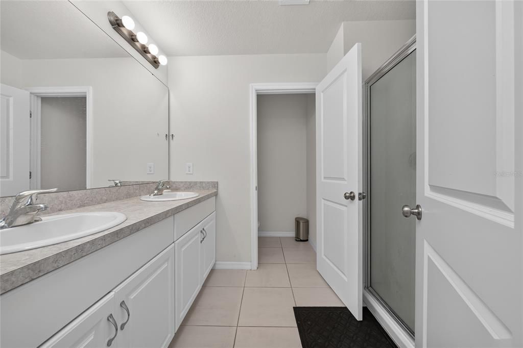 For Sale: $370,000 (4 beds, 2 baths, 2168 Square Feet)