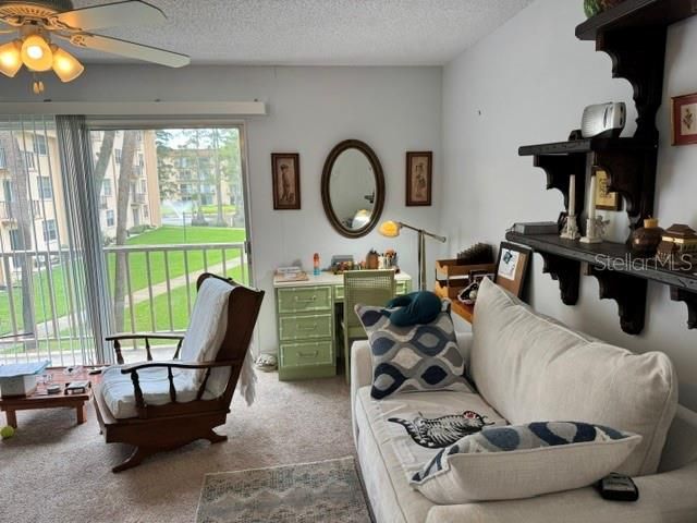 For Sale: $120,000 (1 beds, 1 baths, 586 Square Feet)