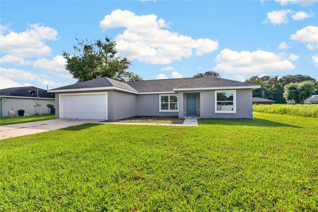 For Sale: $249,900 (3 beds, 2 baths, 1416 Square Feet)