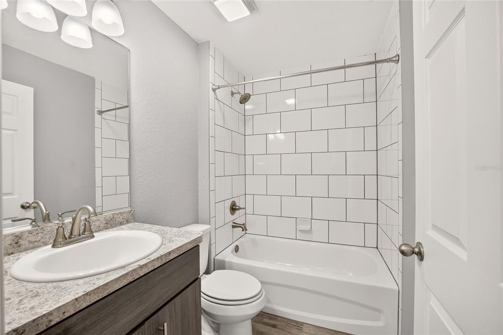 For Sale: $249,900 (3 beds, 2 baths, 1416 Square Feet)