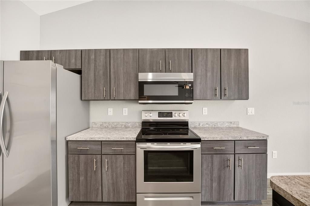 For Sale: $249,900 (3 beds, 2 baths, 1416 Square Feet)