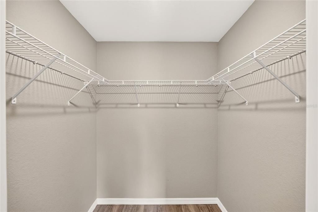 For Sale: $249,900 (3 beds, 2 baths, 1416 Square Feet)