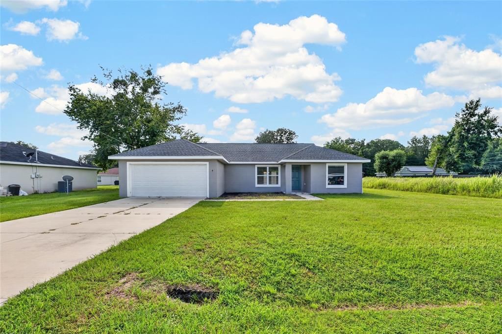 For Sale: $249,900 (3 beds, 2 baths, 1416 Square Feet)