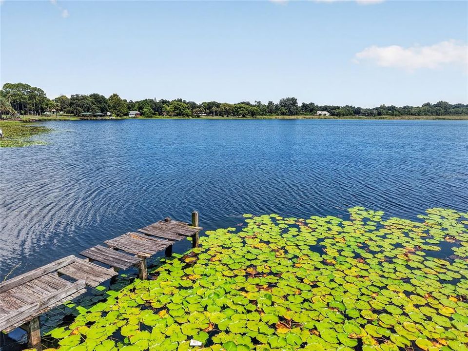 For Sale: $325,000 (3 beds, 3 baths, 1623 Square Feet)