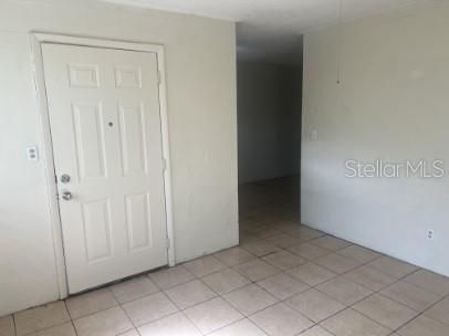 For Rent: $750 (2 beds, 1 baths, 750 Square Feet)