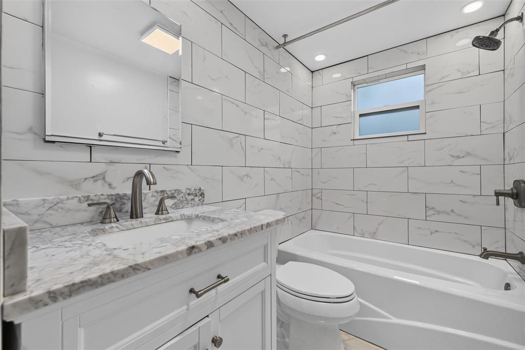 En Venta: $375,000 (3 camas, 2 baños, 1092 Pies cuadrados)