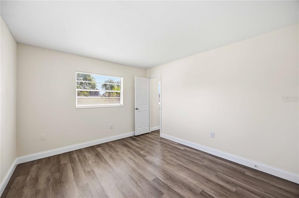 For Sale: $320,000 (3 beds, 1 baths, 1135 Square Feet)