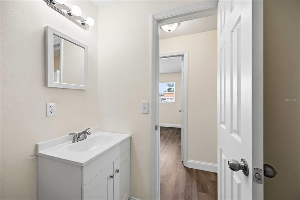 For Sale: $320,000 (3 beds, 1 baths, 1135 Square Feet)