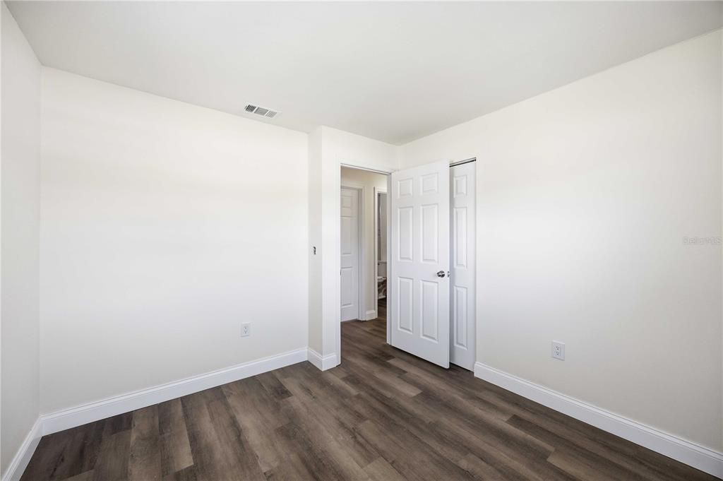 For Sale: $320,000 (3 beds, 1 baths, 1135 Square Feet)
