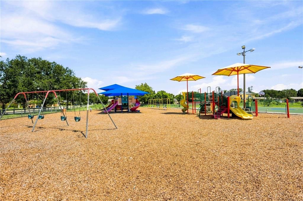 For Sale: $320,000 (3 beds, 1 baths, 1135 Square Feet)