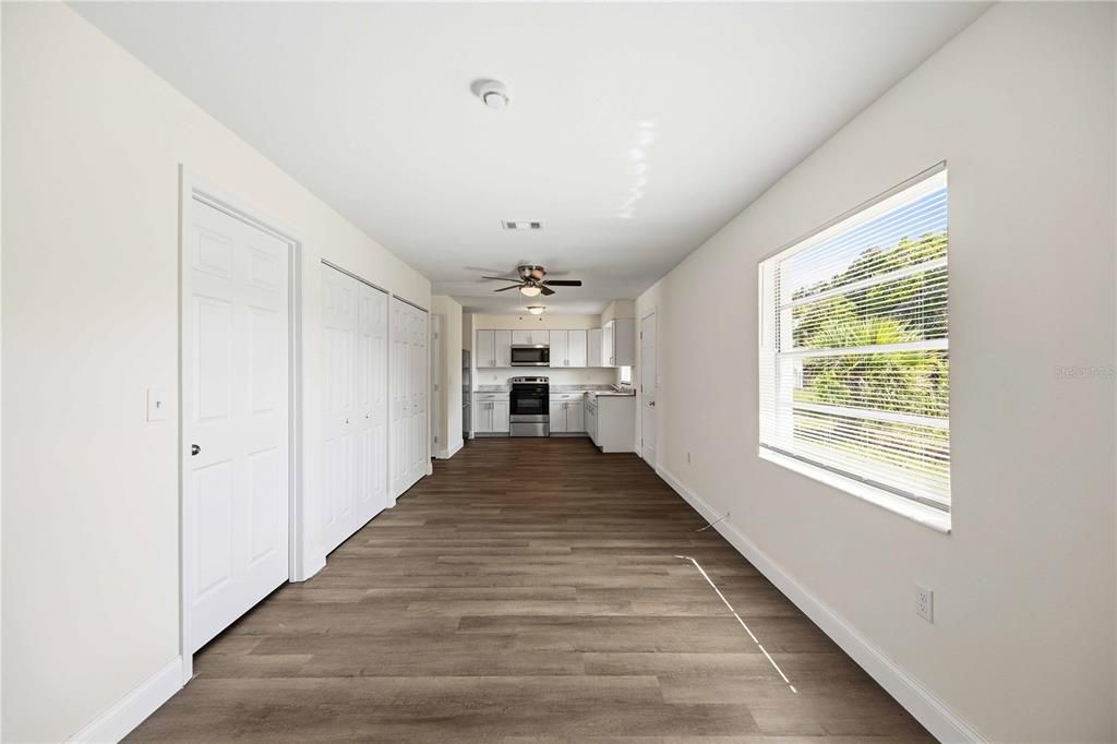 For Sale: $320,000 (3 beds, 1 baths, 1135 Square Feet)