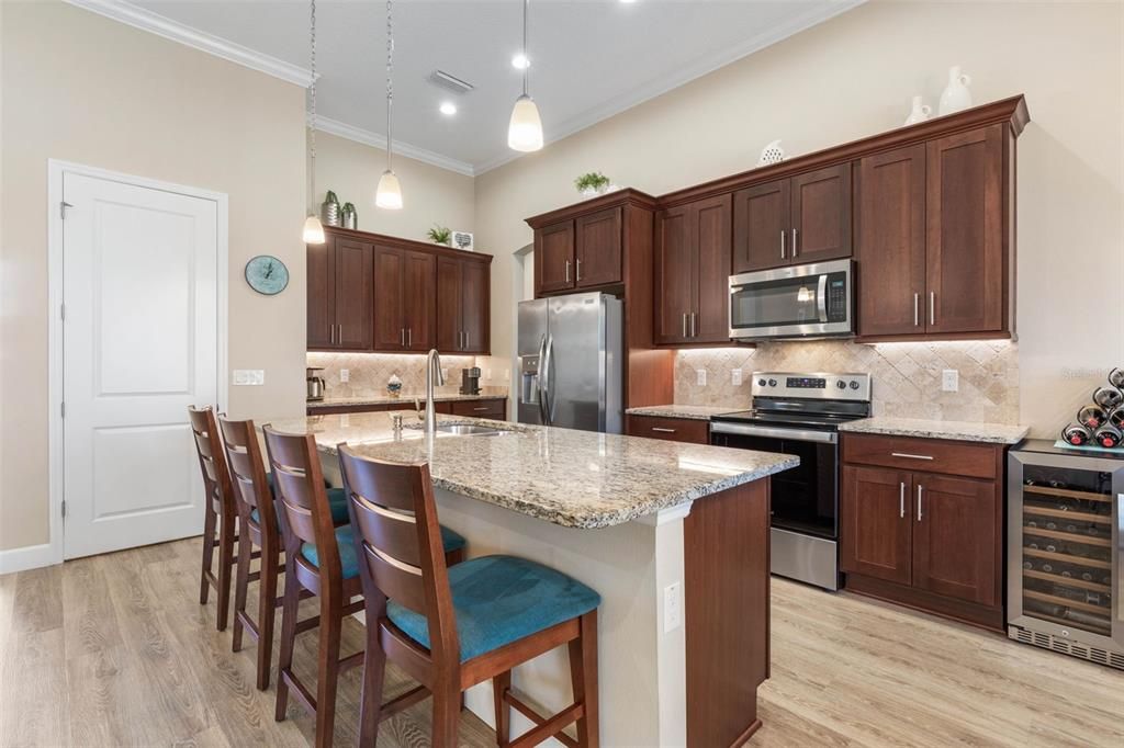 For Sale: $675,000 (4 beds, 3 baths, 2431 Square Feet)