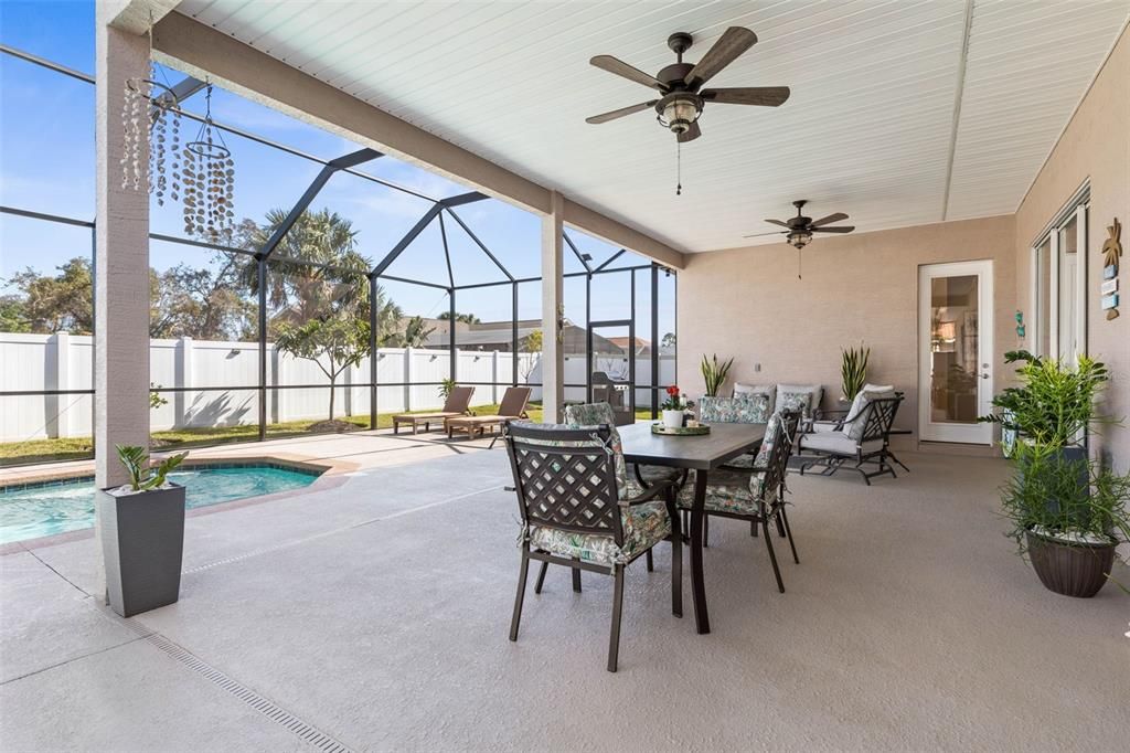 For Sale: $675,000 (4 beds, 3 baths, 2431 Square Feet)