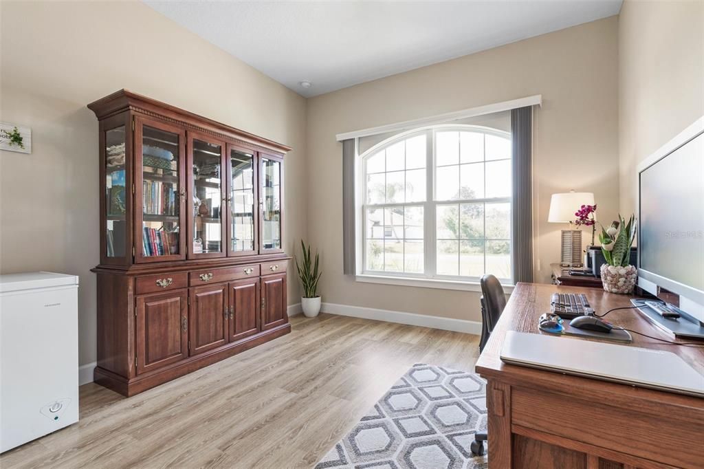 For Sale: $675,000 (4 beds, 3 baths, 2431 Square Feet)