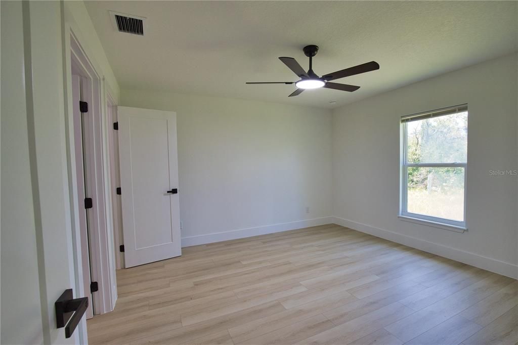 For Sale: $459,990 (6 beds, 0 baths, 2396 Square Feet)