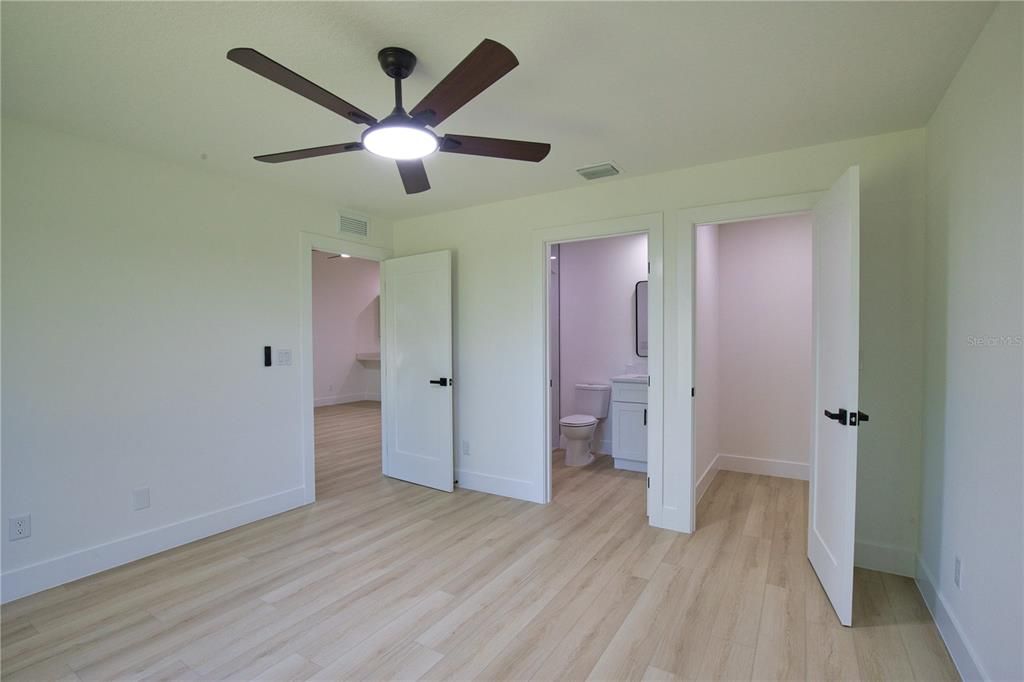 For Sale: $459,990 (6 beds, 0 baths, 2396 Square Feet)
