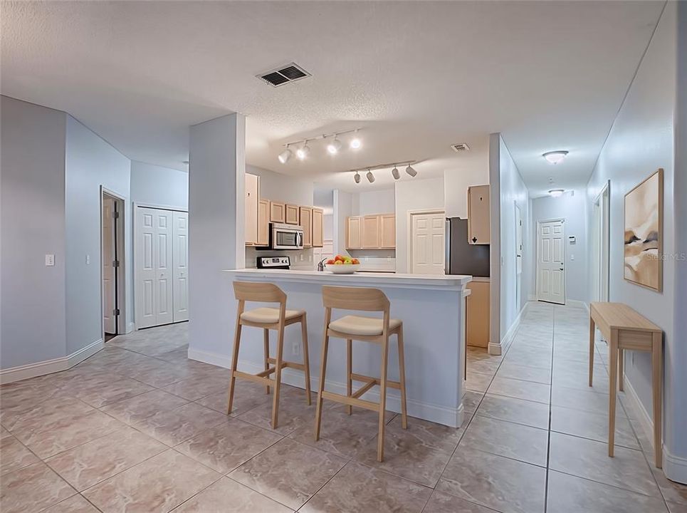 En Venta: $415,000 (4 camas, 2 baños, 2272 Pies cuadrados)