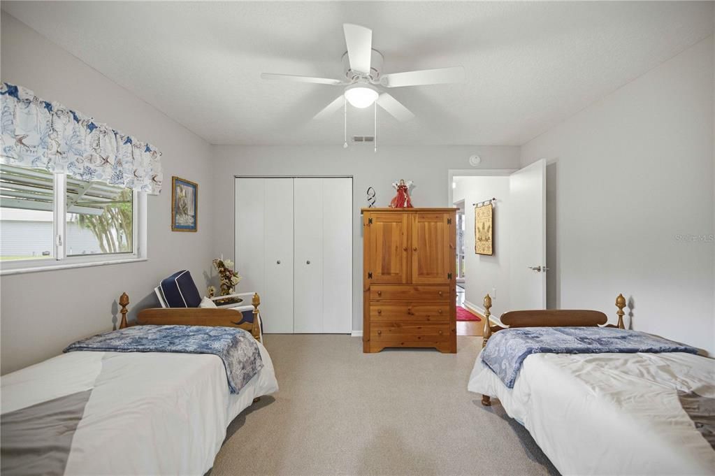 For Sale: $288,900 (3 beds, 2 baths, 1910 Square Feet)