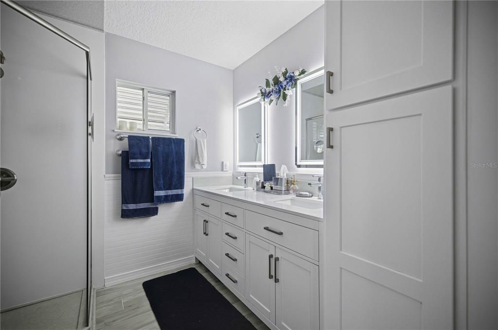 For Sale: $288,900 (3 beds, 2 baths, 1910 Square Feet)