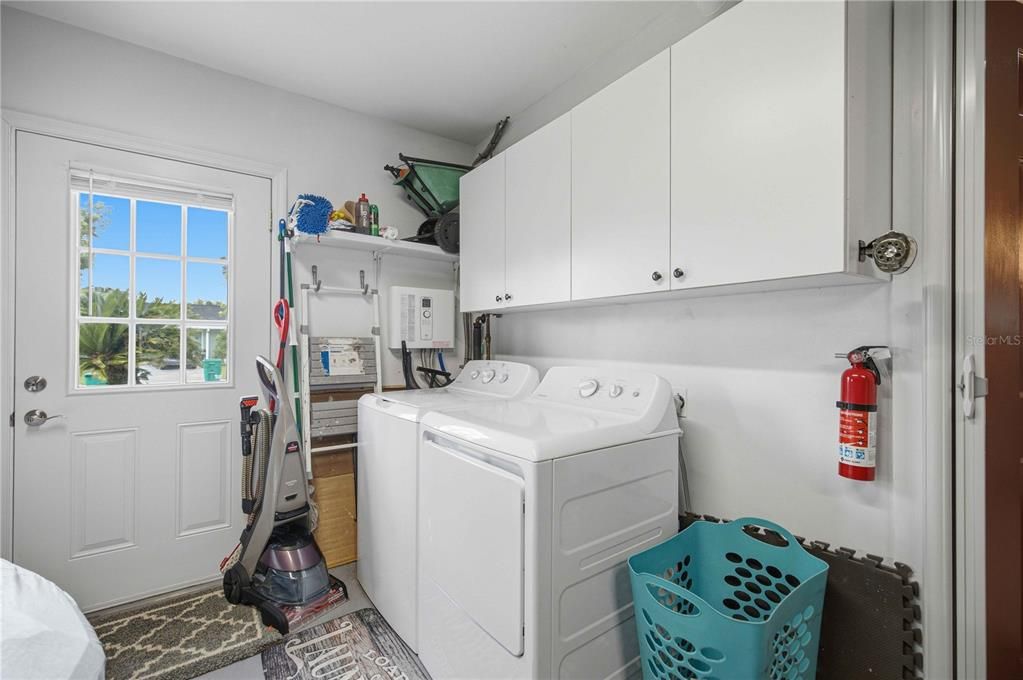 For Sale: $288,900 (3 beds, 2 baths, 1910 Square Feet)
