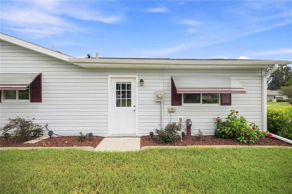 For Sale: $288,900 (3 beds, 2 baths, 1910 Square Feet)