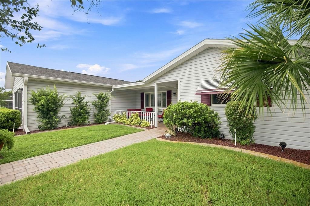 For Sale: $288,900 (3 beds, 2 baths, 1910 Square Feet)