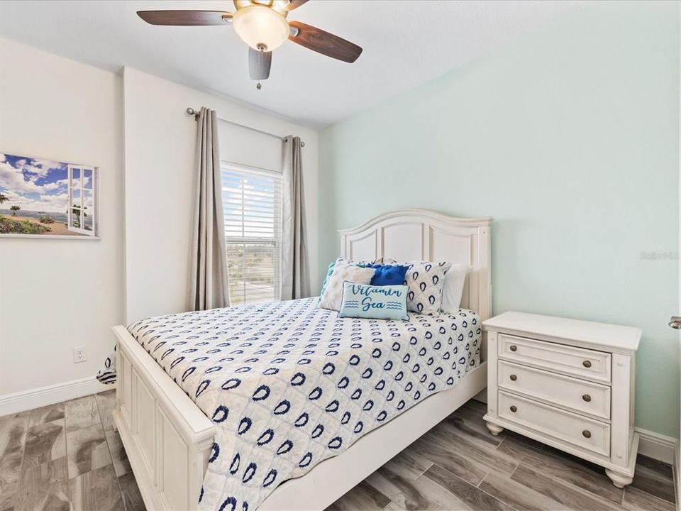 For Sale: $435,000 (4 beds, 3 baths, 1719 Square Feet)