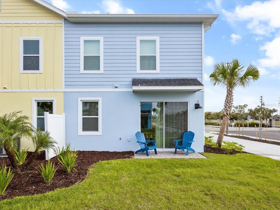 For Sale: $435,000 (4 beds, 3 baths, 1719 Square Feet)
