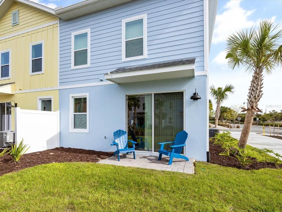 For Sale: $435,000 (4 beds, 3 baths, 1719 Square Feet)