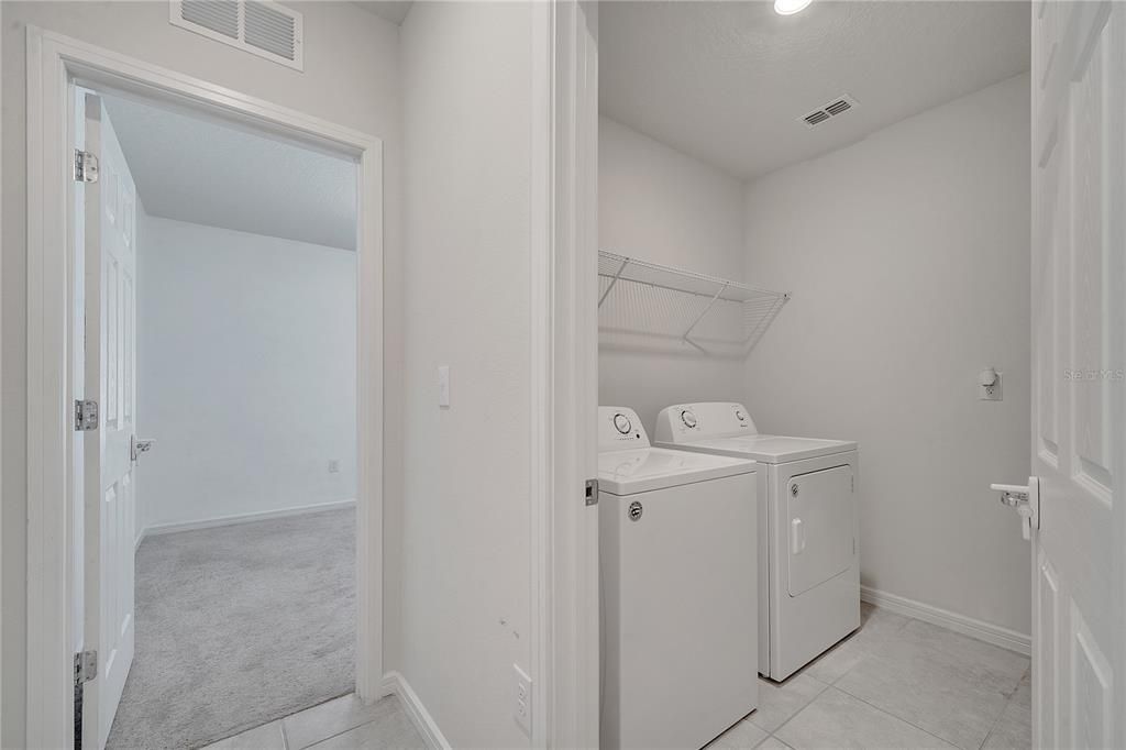 For Rent: $2,100 (4 beds, 2 baths, 1865 Square Feet)