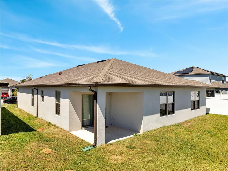 For Rent: $2,100 (4 beds, 2 baths, 1865 Square Feet)