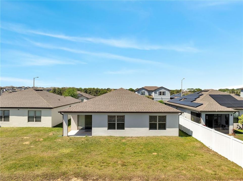For Rent: $2,100 (4 beds, 2 baths, 1865 Square Feet)